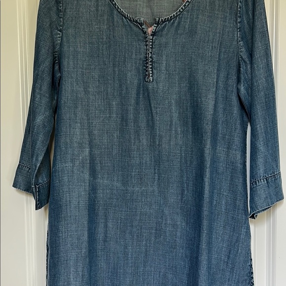 Soft Surroundings Embroidered Bird Cherry Blossom Chambray Tencel Tunic Size XS - Picture 7 of 7